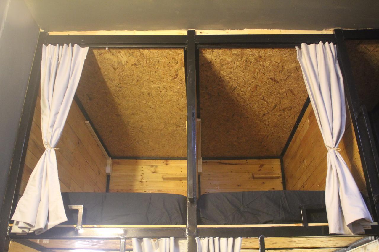 THE BUNK BACKPACKERS HOSTEL by fleur Sepang Extérieur photo