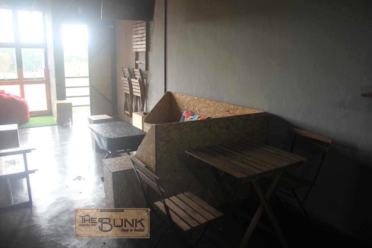 THE BUNK BACKPACKERS HOSTEL by fleur Sepang Extérieur photo